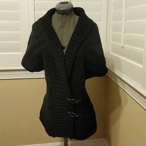 Tommy Hilfiger short sleeve buckle sweater